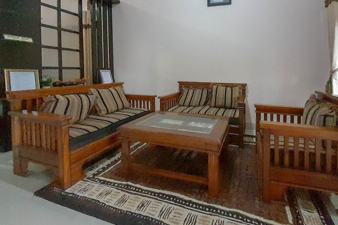 Hotel Reddoorz Syariah Near Komplek Candi Arjuna Dieng 2 Diyeng