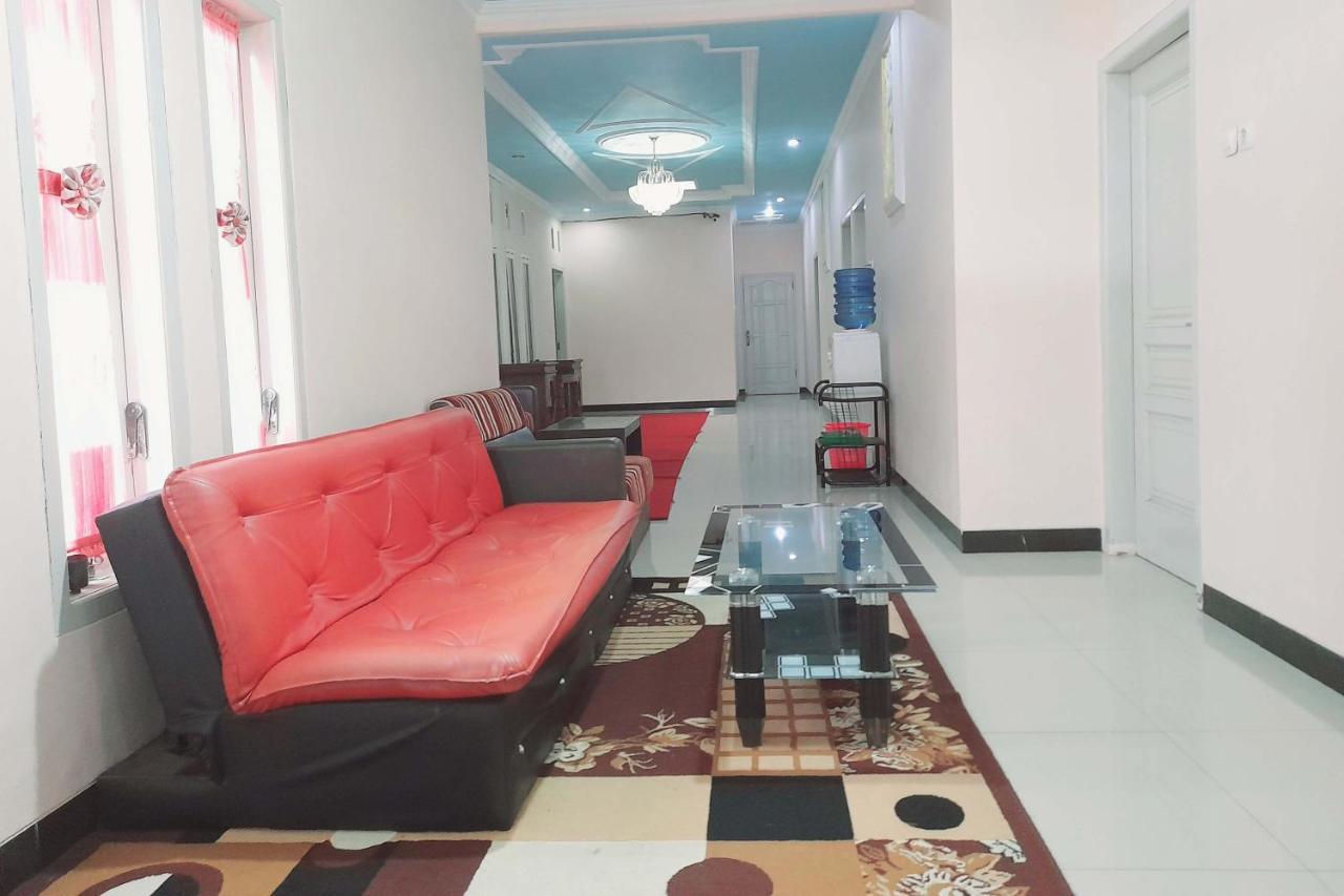 Hotel Reddoorz Syariah Near Komplek Candi Arjuna Dieng 2