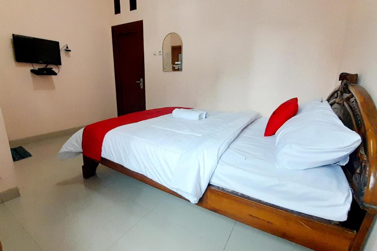 Hotel Reddoorz Syariah Near Komplek Candi Arjuna Dieng 2 Diyeng